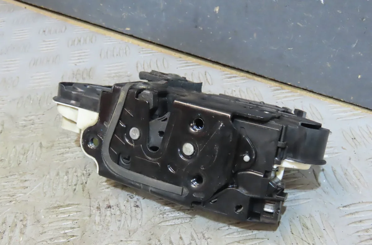 Serrure porte avg Seat LEON (5F1) 1.2 tsi (2012-2018) occasion