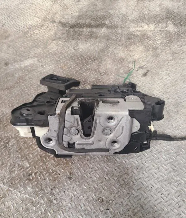 Serrure porte avg Seat LEON (5F1) 1.5 tsi (2018-2020) occasion
