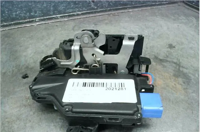 Serrure porte avg Skoda OCTAVIA II (1Z3) 1.9 tdi (2004-2010) occasion