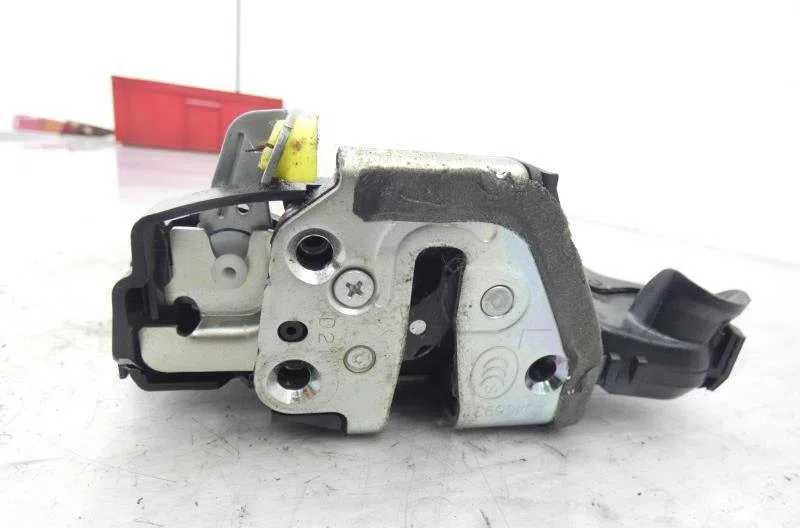 Serrure porte avg SUZUKI GRAND VITARA 2 PHASE 1 occasion