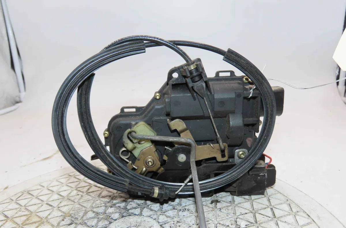 Serrure porte avg VOLKSWAGEN LUPO occasion
