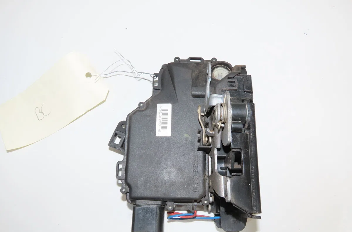 Serrure porte avg Volkswagen PASSAT B5 Variant (3B5) 1.9 tdi (1997-2000) occasion