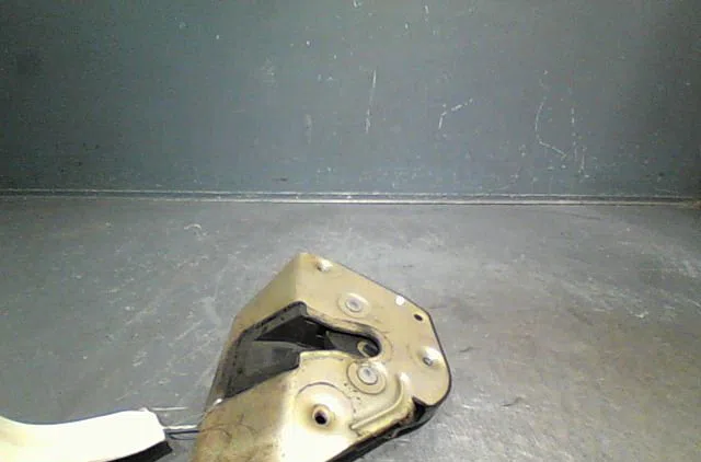 Serrure porte coulissante d Peugeot PARTNER Monospace (5_, G_) 2.0 hdi (2000-2008) 3 portes occasion