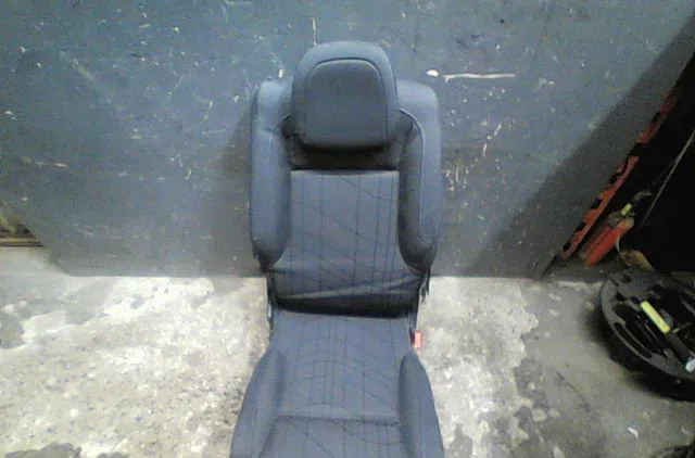 Siège arrière droit Peugeot PARTNER TEPEE 1.6 hdi 16v (2008) 5 portes occasion