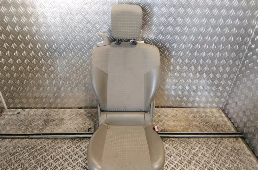 Siège arrière droit Renault SCÉNIC II (JM0-1_) 1.9 dci (jm0g, jm12, jm1g, jm2c) (2003-2006) occasion