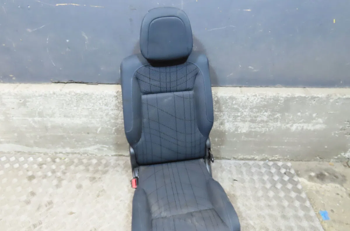 Siège arrière gauche Peugeot PARTNER TEPEE 1.6 hdi 90 (2010) occasion