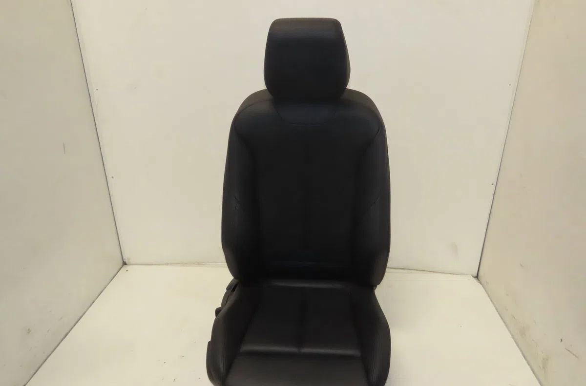 Siège avant droit Bmw 1 (F20) 118 d (2011-2015) occasion