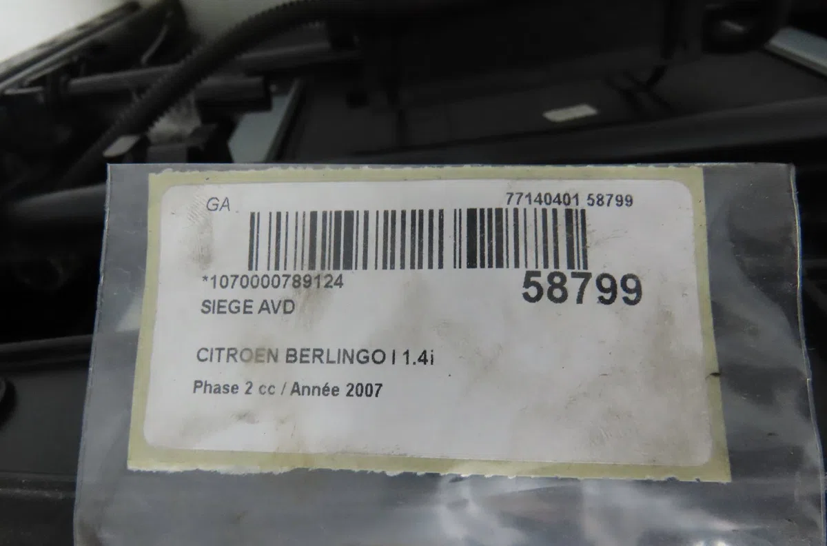 Siège avant droit Citroen BERLINGO - BERLINGO FIRST Monospace (MF_, GJK_, GFK_) 1.4 i (mfkfx, mfkfw, gjkfwb, gjkfwc, gfk