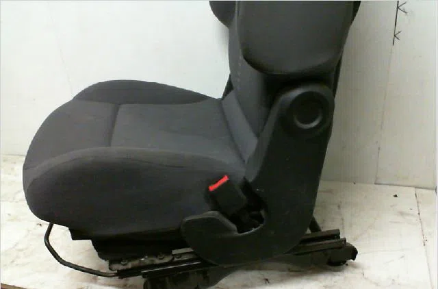 Siège avant droit CITROEN BERLINGO II Phase 2 02-2012--09-2015 1.6 HDi 75ch occasion