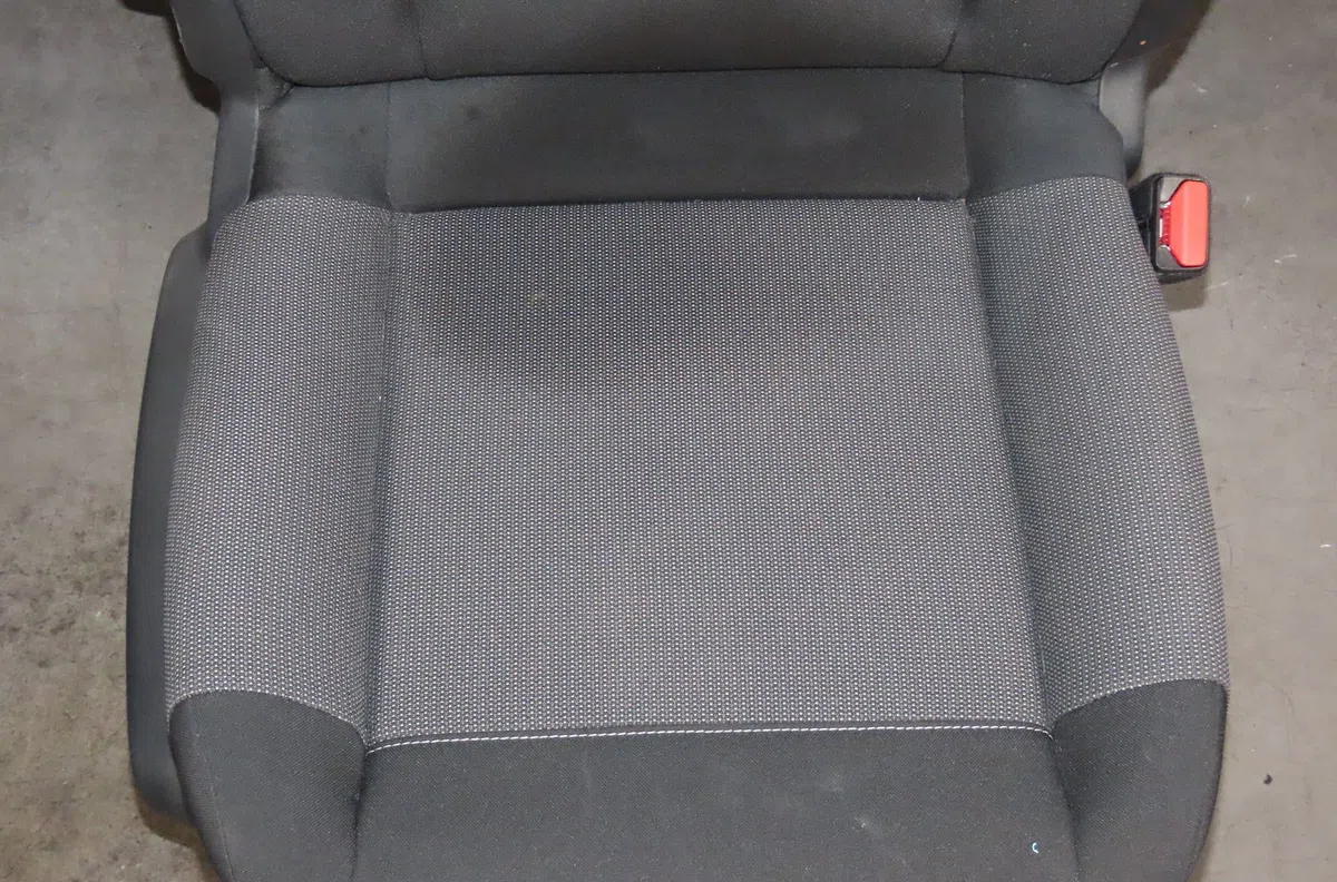 Siège avant droit Citroen C3 AIRCROSS II (2R_, 2C_) 1.2 puretech 110 (2rhnzb, 2rhnzw, 2rhnpx, 2rhnpj) (2017) occasion