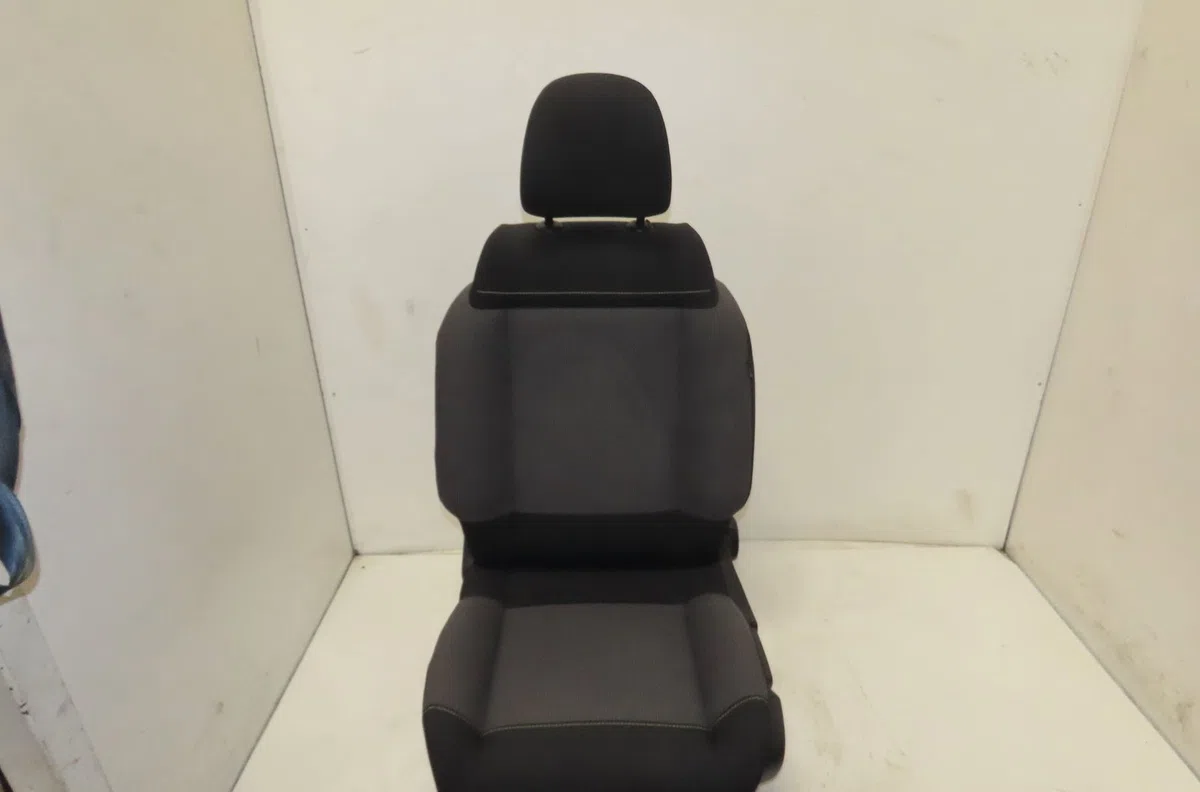 Siège avant droit Citroen C3 III (SX) 1.2 puretech 82 (2018) 5 portes occasion