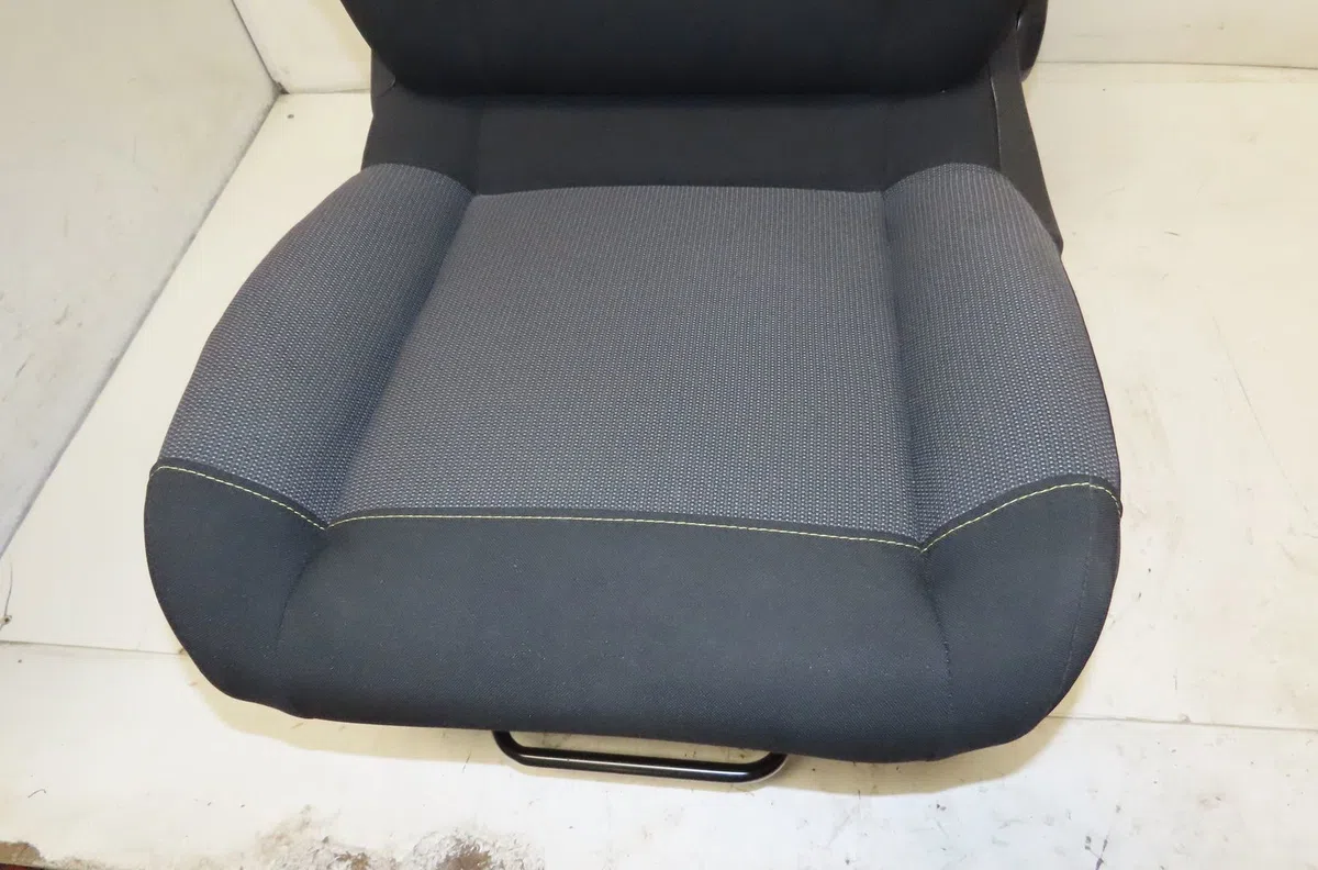 Siège avant droit Citroen C3 III (SX) 1.2 puretech 82 (2018) 5 portes occasion