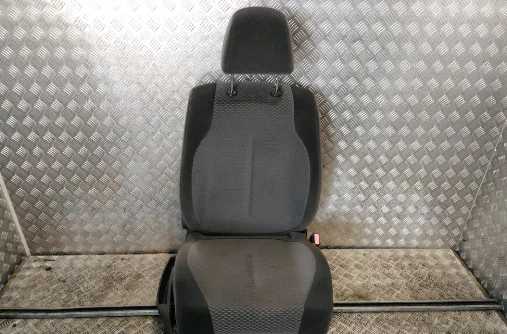 Siège avant droit Citroen C4 I (LC_) 1.6 hdi (2004-2011) 5 portes occasion