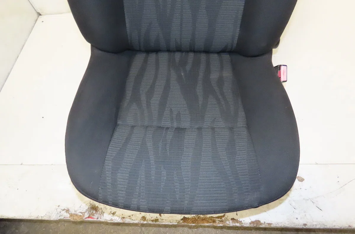 Siège avant droit Dacia DUSTER (HS_) 1.5 dci (hsmc) (2010-2018) occasion