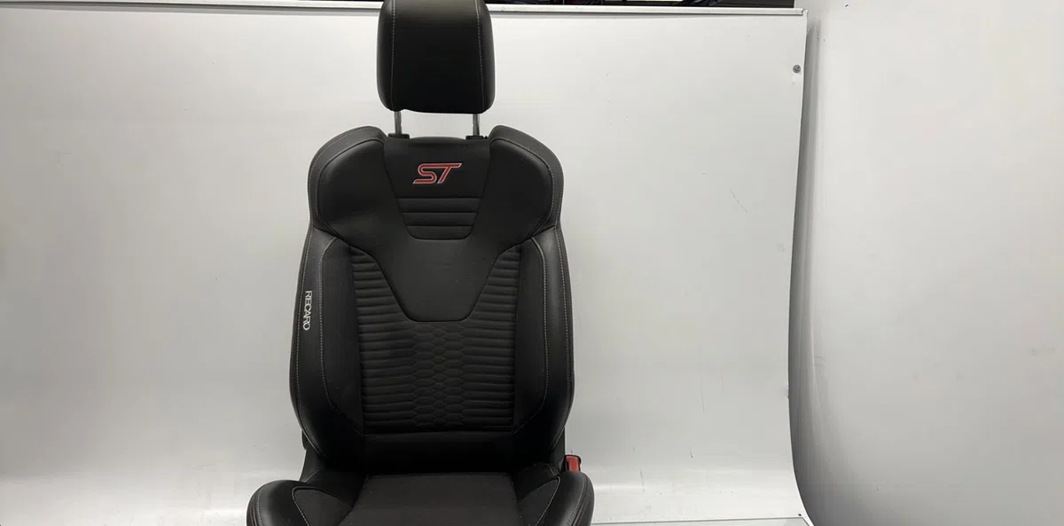 Siège avant droit FORD FIESTA 6 PHASE 2 occasion