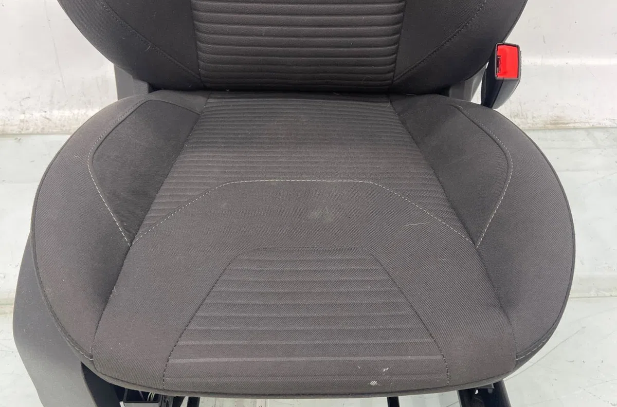 Siège avant droit FORD FOCUS 3 PHASE 2 occasion