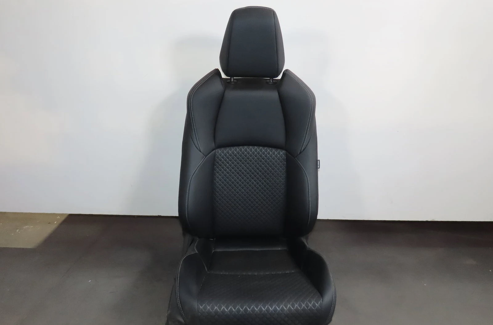 Siège avant droit Mazda 2 Berline bicorps trois ou cinq portes (KB) 1.5 hybrid (kbac3x) (2022) occasion