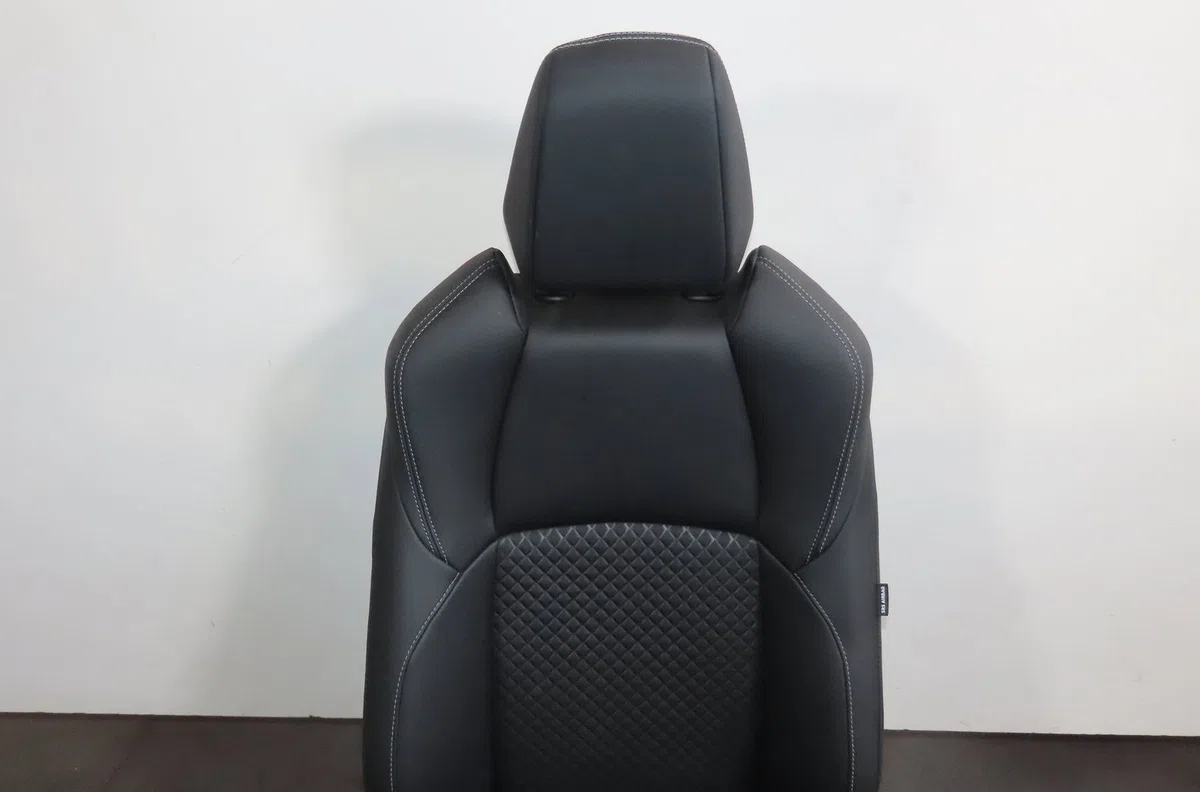 Siège avant droit Mazda 2 Berline bicorps trois ou cinq portes (KB) 1.5 hybrid (kbac3x) (2022) occasion