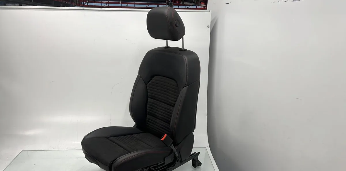 Siège avant droit MERCEDES CLASSE B 246 PHASE 2 occasion