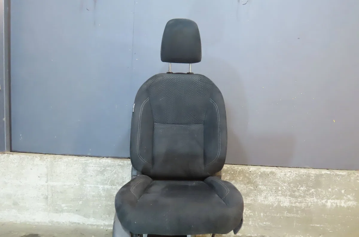 Siège avant droit NISSAN NP300 2016 occasion