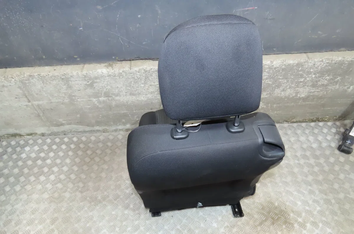 Siège avant droit Peugeot 207 CC (WD_) 1.6 hdi (2007-2015) occasion