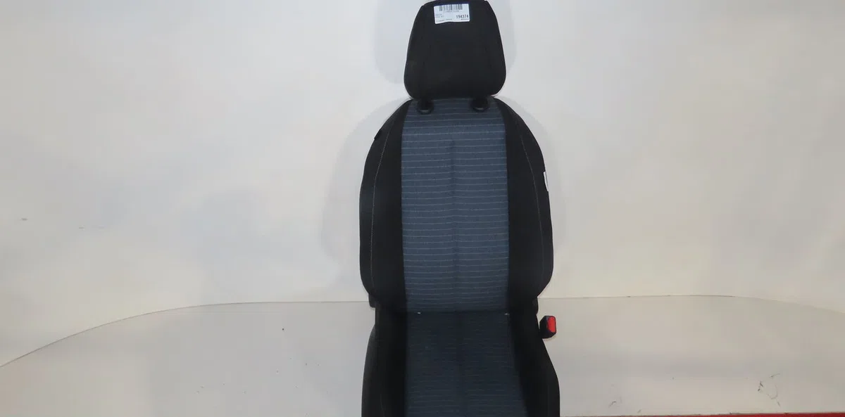 Siège avant droit Peugeot 208 II (UB_, UP_, UW_, UJ_) 1.2 puretech 75 (2019) occasion