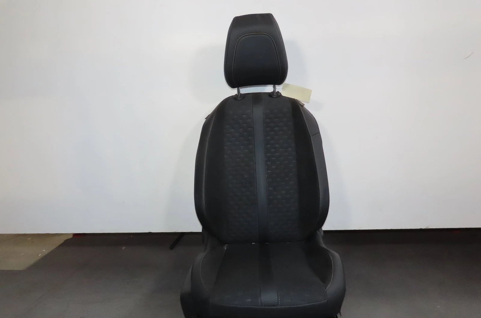 Siège avant droit Peugeot 208 II (UB_, UP_, UW_, UJ_) E-208 (2019) occasion