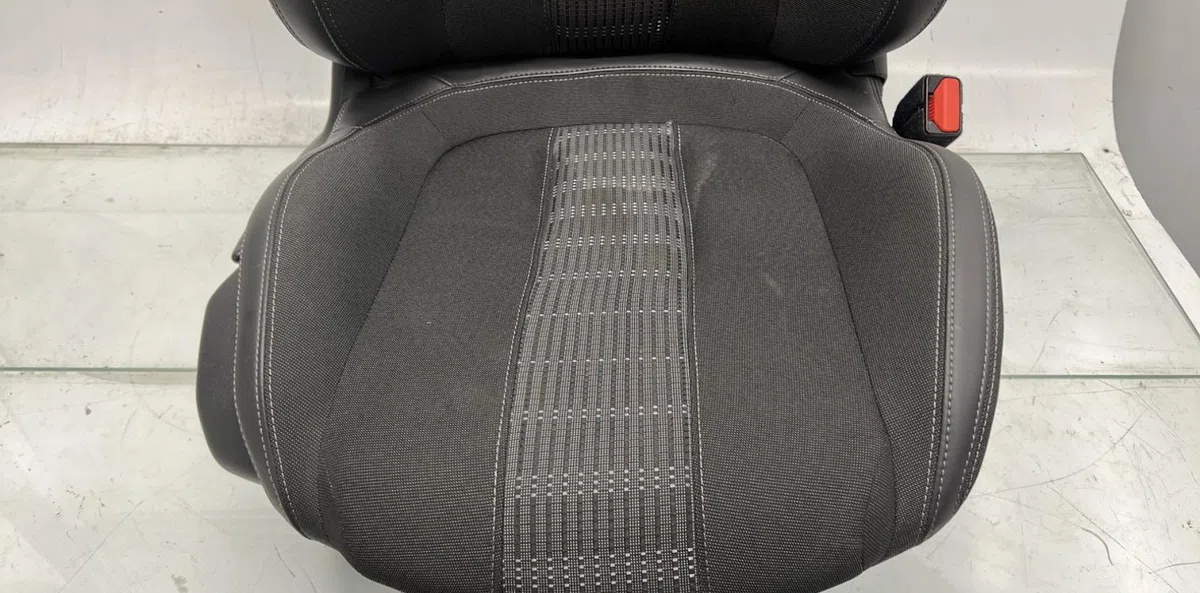 Siège avant droit PEUGEOT 308 2 PHASE 2 occasion