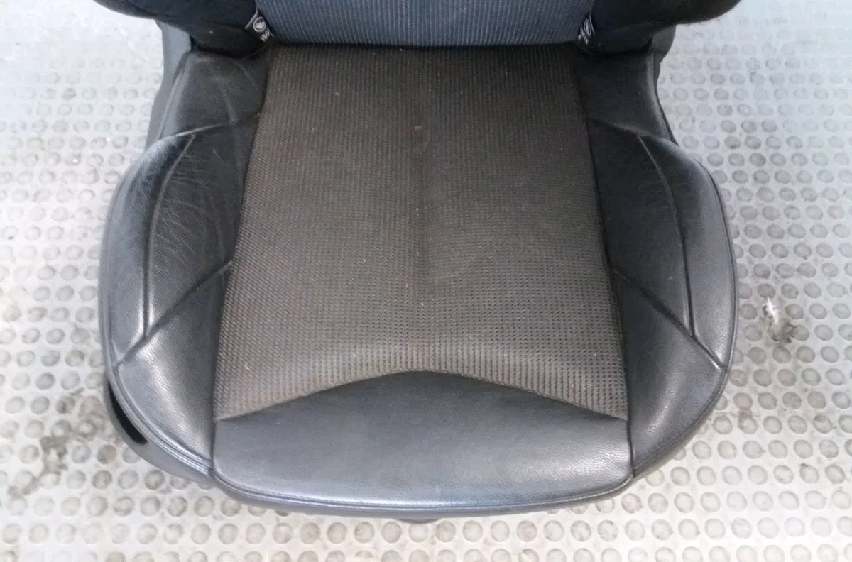 Siège avant droit Peugeot 308 I (4A_, 4C_) 1.6 16v (2007-2014) occasion