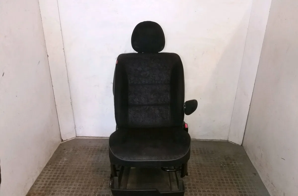 Siège avant droit Peugeot PARTNER Monospace (5_, G_) 1.6 hdi 75 (2005-2008) 4 portes occasion