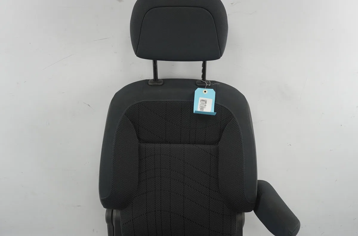 Siège avant droit Peugeot PARTNER Monospace (5_, G_) 1.6 hdi 90 (2005-2015) occasion
