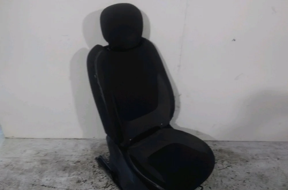 Siège avant droit Renault CAPTUR I (J5_, H5_) 1.5 dci 90 (2013) 5 portes occasion
