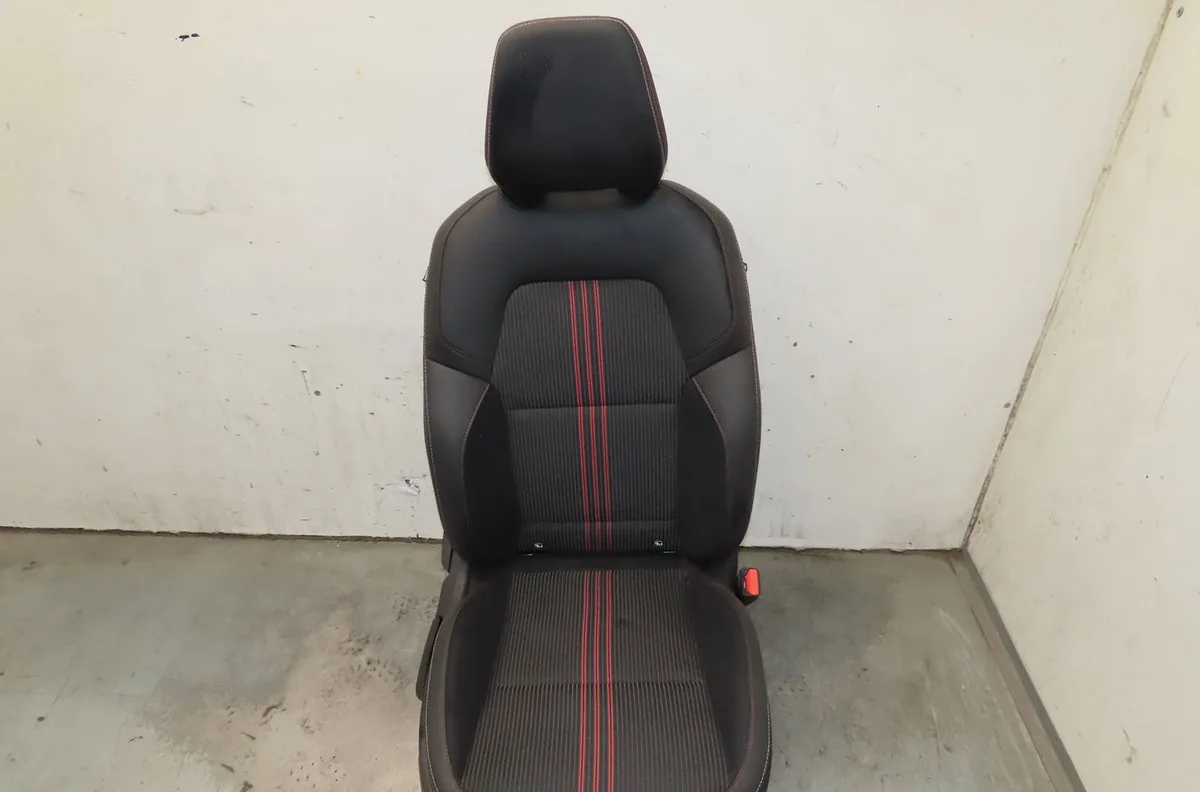 Siège avant droit Renault CAPTUR II (HF_) Tce 160 (hfn1) (2020) occasion