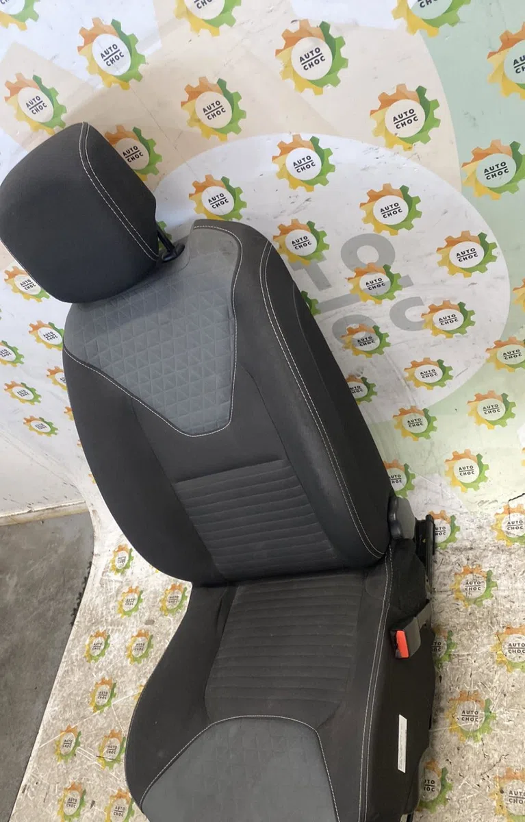 Siège avant droit RENAULT CLIO 4 PHASE 1 occasion