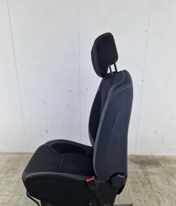 Siège avant droit RENAULT CLIO 4 PHASE 2 occasion