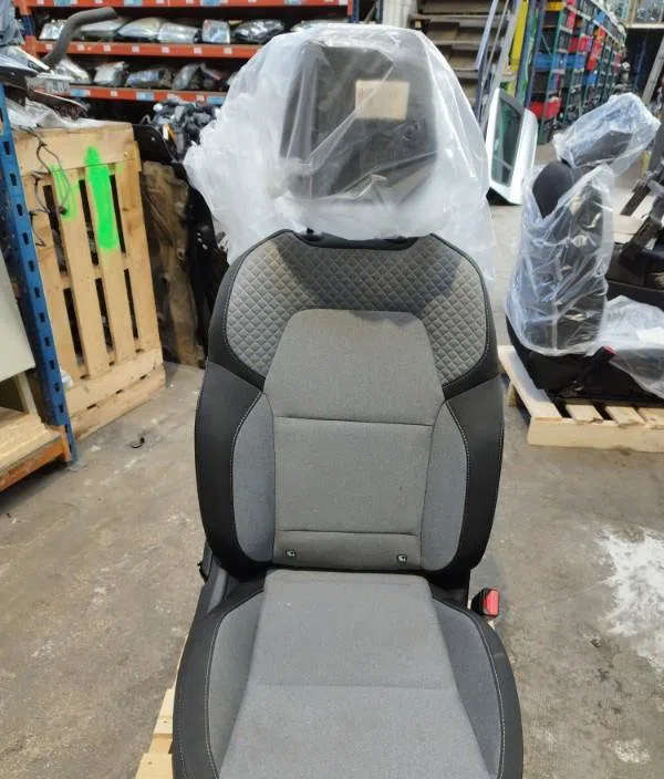 Siège avant droit Renault CLIO V (B7_) 1.0 lpg (b7mt) (2019) occasion