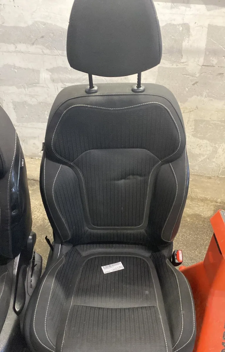 Siège avant droit RENAULT MEGANE 4 PHASE 1 occasion