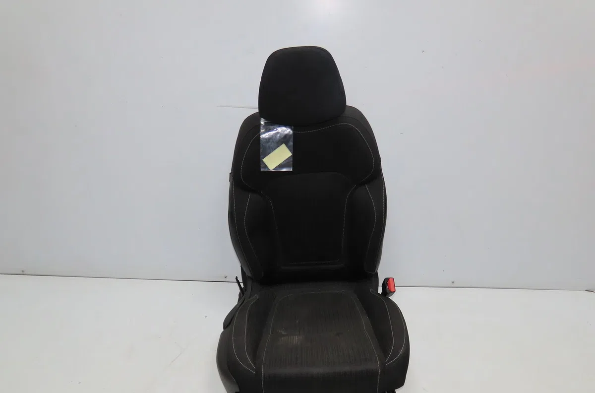 Siège avant droit Renault MEGANE IV 3-5 portes (B9A-M-N_) 1.5 dci 110 (b9a3) (2015) occasion