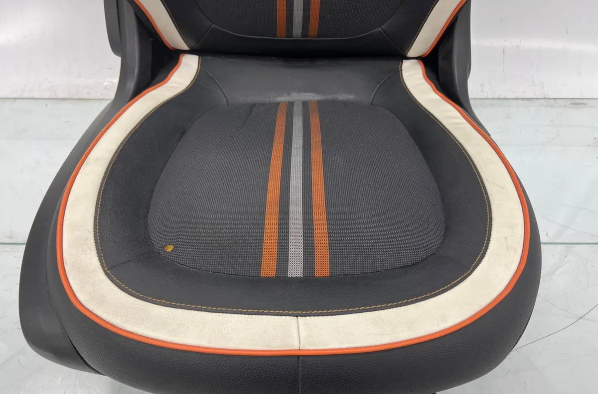 Siège avant droit RENAULT TWINGO 3 PHASE 1 occasion