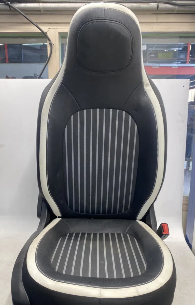 Siège avant droit Renault TWINGO III (BCM_, BCA_) 0.9 tce 95 (2019) occasion