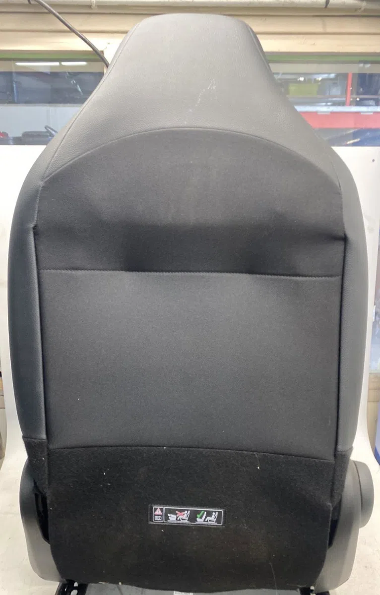 Siège avant droit Renault TWINGO III (BCM_, BCA_) 0.9 tce 95 (2019) occasion