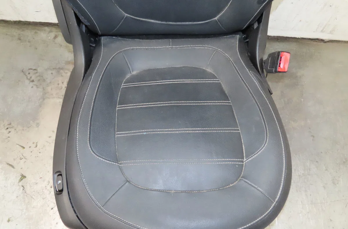 Siège avant droit Smart FORFOUR 3-5 portes (453) Electric drive - eq (453.091) (2017) occasion