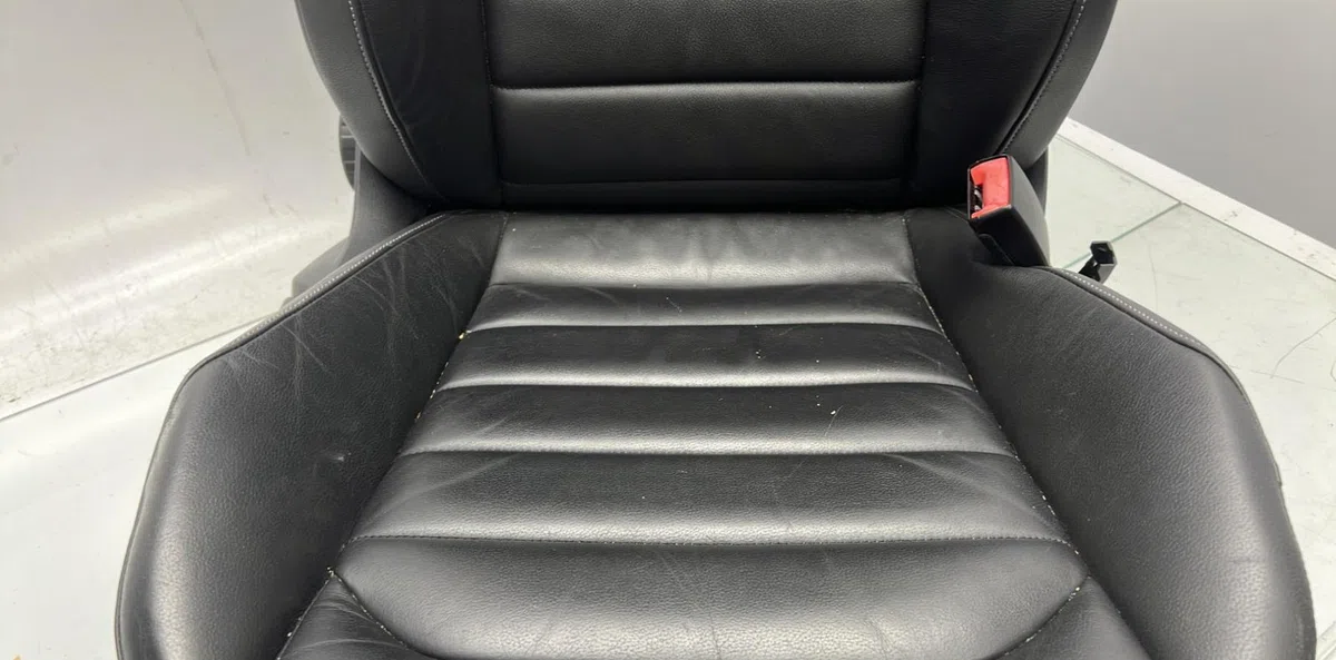 Siège avant droit VOLKSWAGEN GOLF SPORTSVAN PHASE 1 occasion