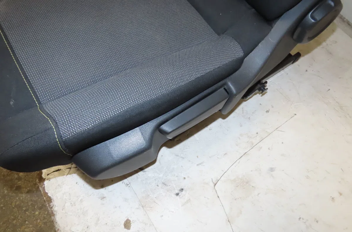 Siège avant gauche Citroen C3 III (SX) 1.2 thp 110 (2016) occasion
