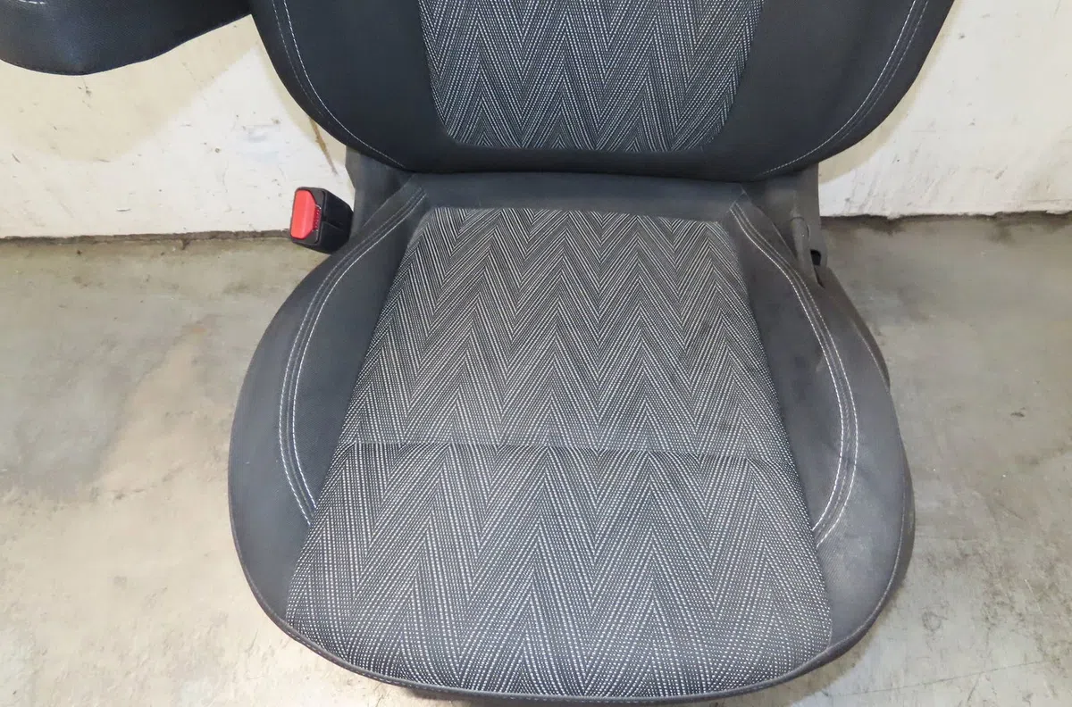 Siège avant gauche Opel CROSSLAND X - CROSSLAND (P17, P2QO) 1.2 (75) (2017) occasion