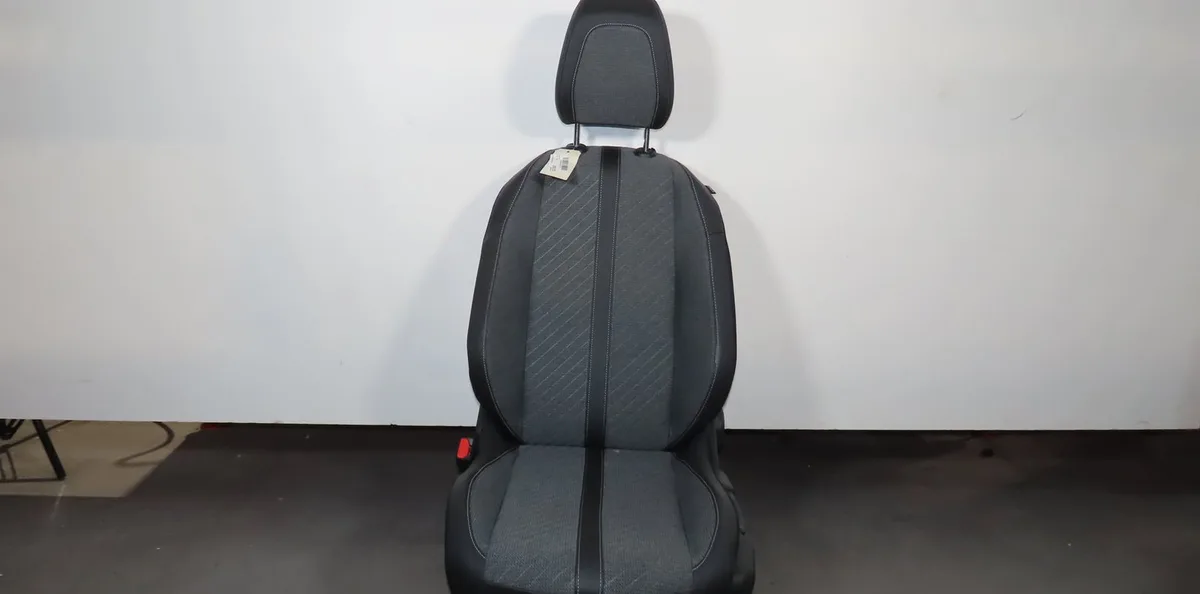 Siège avant gauche Peugeot 2008 II (UD_, US_, UY_, UK_) 1.2 puretech 130 (2019) occasion