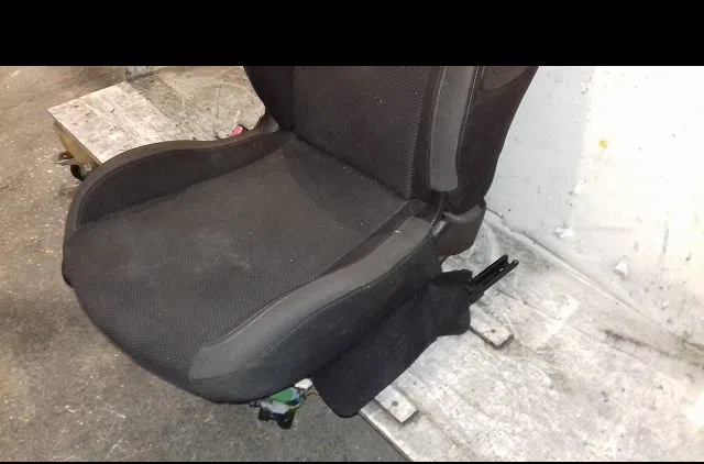 Siège avant gauche Peugeot 206 (2L_, 2M_) 1.4 hdi eco 70 (2009-2013) 5 portes occasion