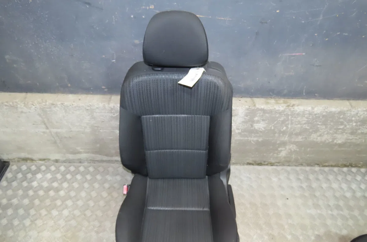 Siège avant gauche Peugeot 207 CC (WD_) 1.6 hdi (2007-2015) occasion