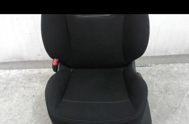 Siège avant gauche Peugeot 208 I (CA_, CC_) 1.2 puretech 82 (2018) occasion