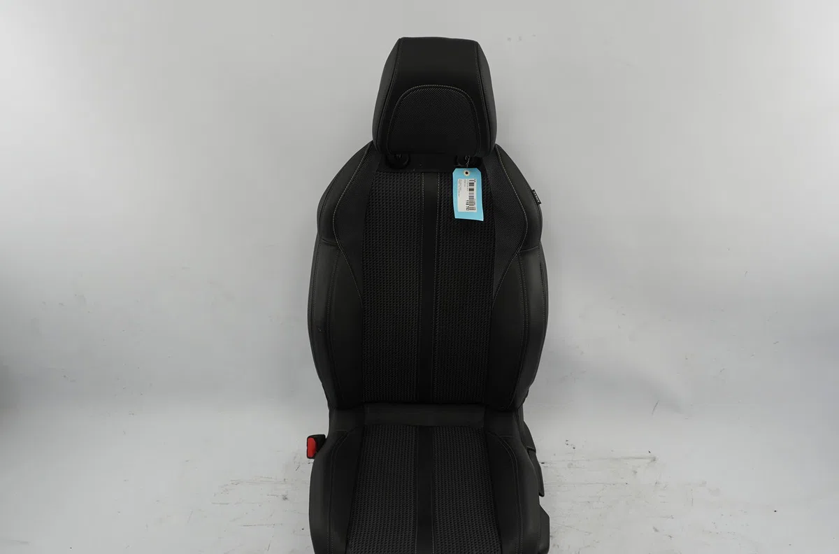 Siège avant gauche Peugeot 208 II (UB_, UP_, UW_, UJ_) 1.2 puretech 100 (2019) 5 portes occasion